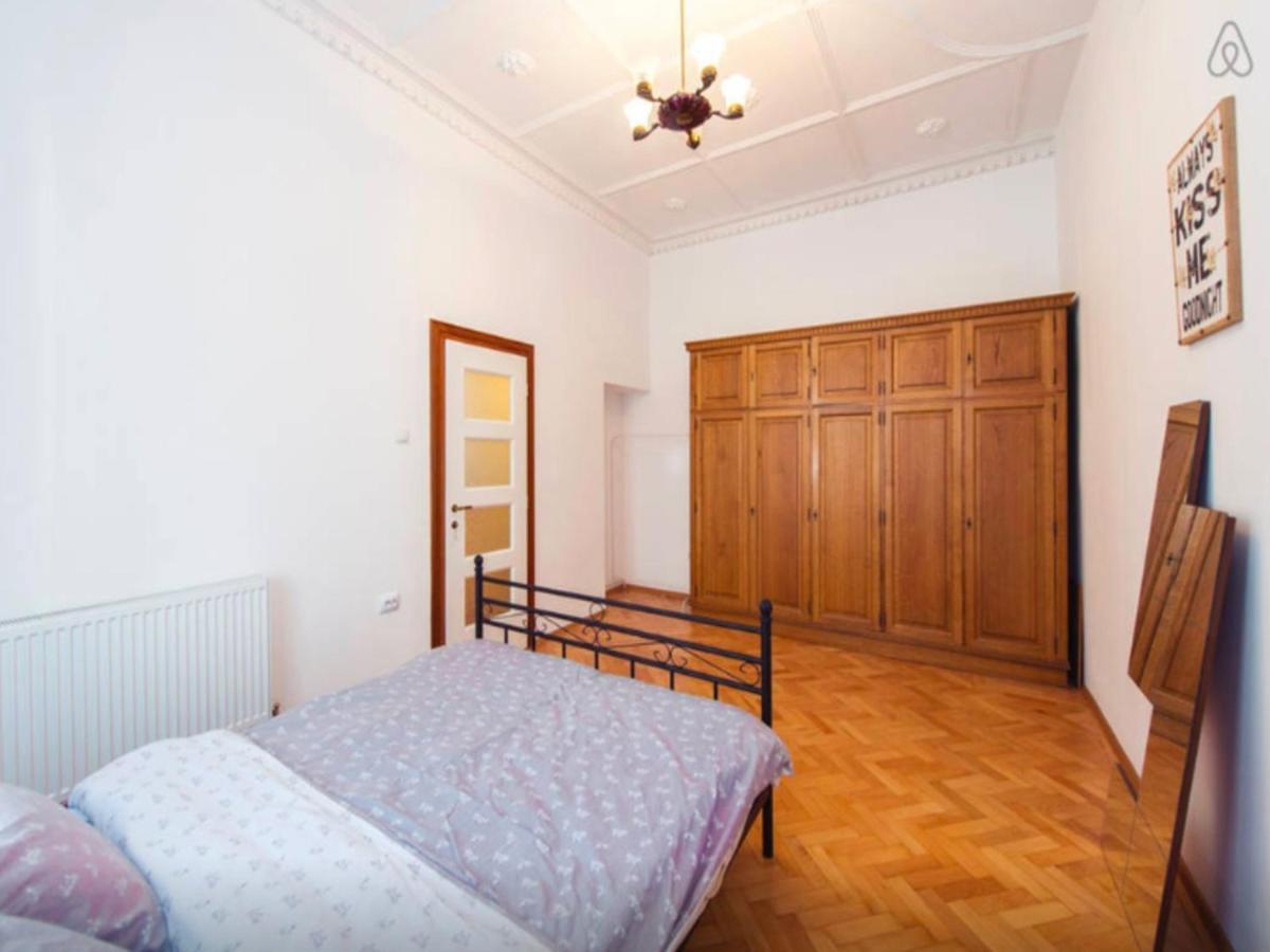 Love Nest Braşov Habitación foto
